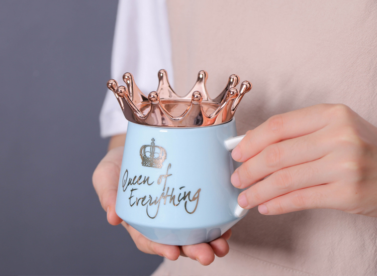OUSSIRRO corona temática leche/tazas de café tazas de dibujos animados MultiColor taza cocina herramienta regalo x-mas regalo W3206