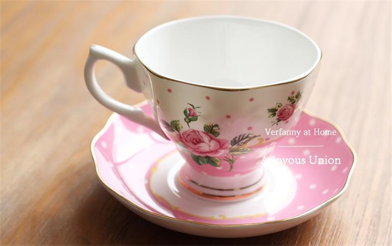 180ML hueso taza de café de china y el plato y cuchara divertido diseño de moda zakka tazas de café espresso taza de café europeo taza 180ML hueso taza de café de china y el plato y cuchara divertido diseño de moda zakka tazas de café espresso taza de café europeo taza