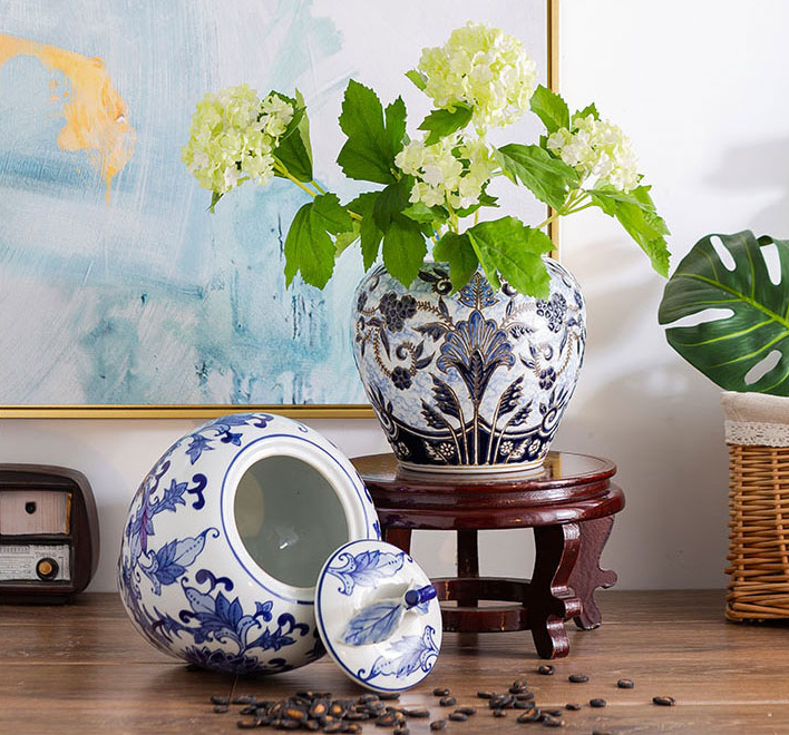 Jarrones de porcelana clásicos azules y blancos Vintage para hogar, artesanías de cerámica con funda, tarro de almacenamiento, decoración de escritorio, maceta de flores