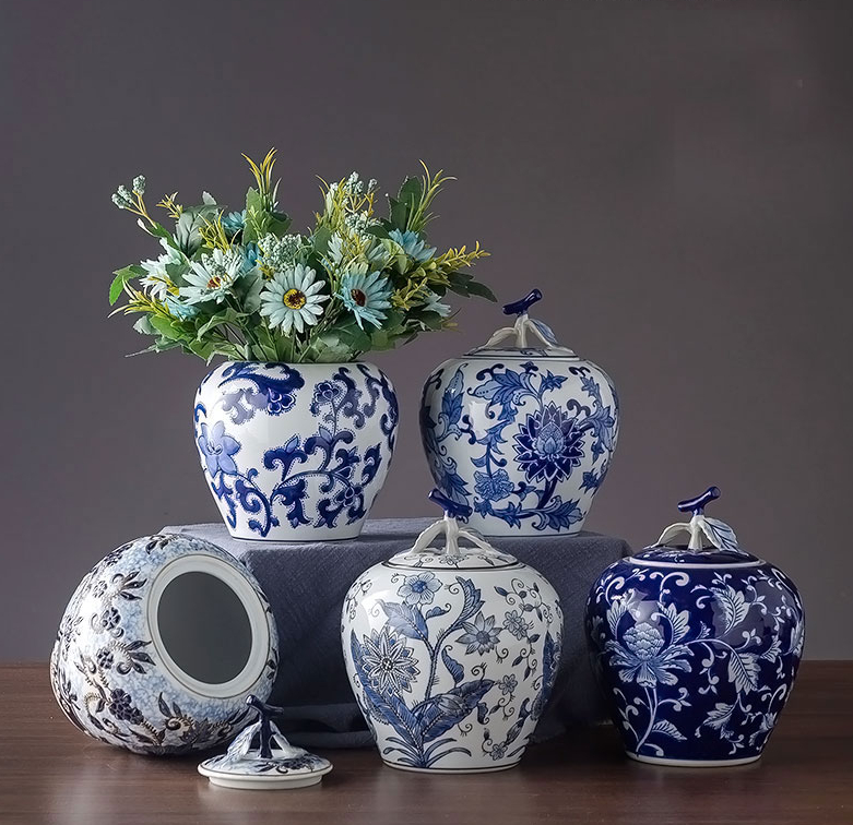 Jarrones de porcelana clásicos azules y blancos Vintage para hogar, artesanías de cerámica con funda, tarro de almacenamiento, decoración de escritorio, maceta de flores