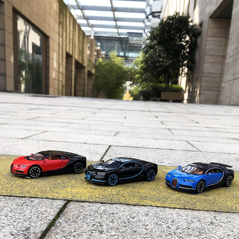 Coche de juguete Bugatti Chiron de aleación para niños, escala en miniatura, escala 1:32 Coche de juguete Bugatti Chiron de aleación para niños, escala en miniatura, escala 1:32