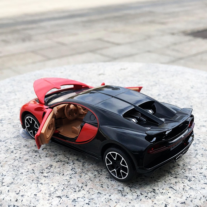Coche de juguete Bugatti Chiron de aleación para niños, escala en miniatura, escala 1:32 Coche de juguete Bugatti Chiron de aleación para niños, escala en miniatura, escala 1:32