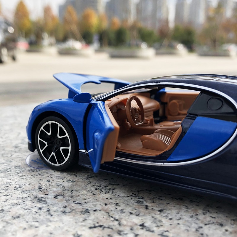 Coche de juguete Bugatti Chiron de aleación para niños, escala en miniatura, escala 1:32 Coche de juguete Bugatti Chiron de aleación para niños, escala en miniatura, escala 1:32