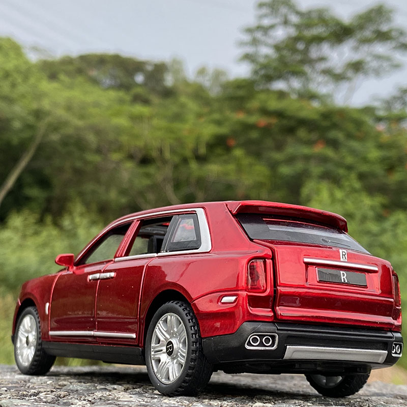 Rolls Royce-coche fundido a presión Cullinan, modelo de Metal, sonido y luz, SUV, 7 puertas se pueden abrir, regalos para niños, juguetes, escala 1:32 Rolls Royce-coche fundido a presión Cullinan, modelo de Metal, sonido y luz, SUV, 7 puertas se pueden abrir, regalos para niños, juguetes, escala 1:32