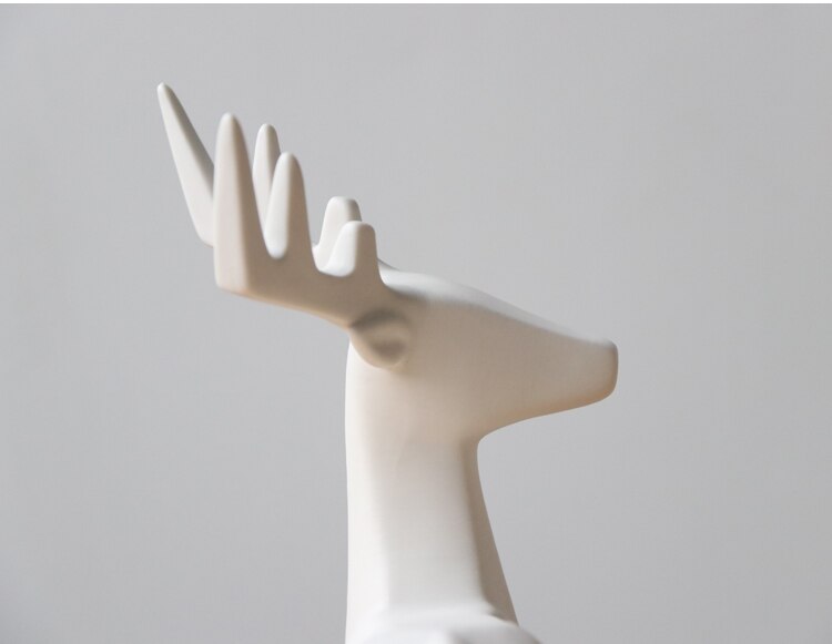 Figura de ciervo de Navidad, estatua de alce de cerámica mate, escultura Animal, Reno, ornamentos de Navidad para regalo de bodas, decoración del hogar